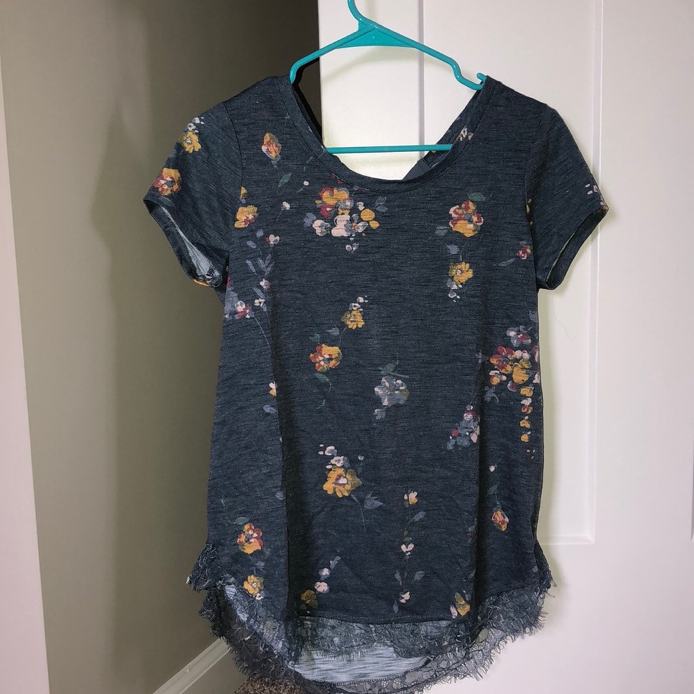 Lauren Conrad blouse !!